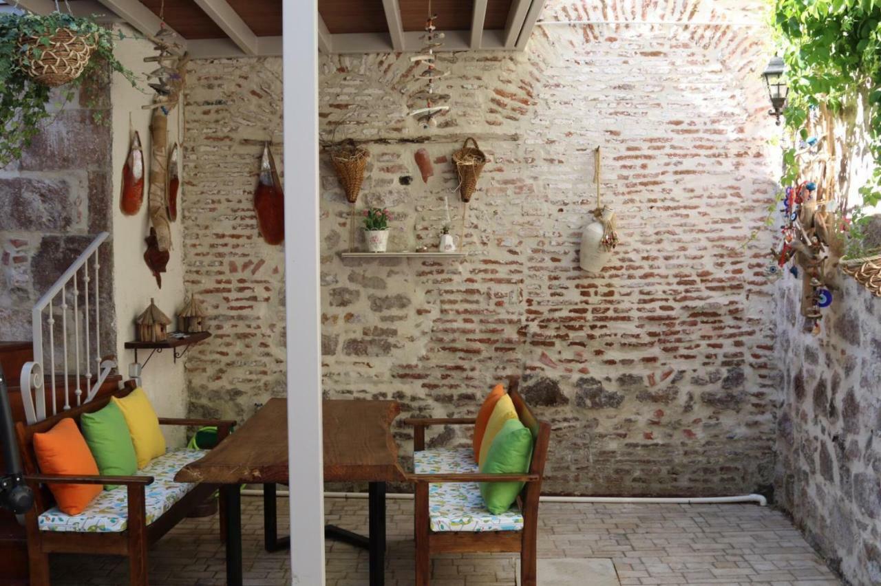 Gizemli Konak Ayvalik Exterior foto